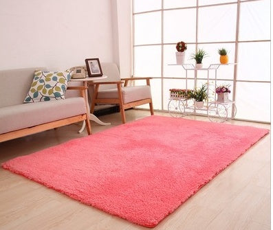 White Fluffy Area Rug